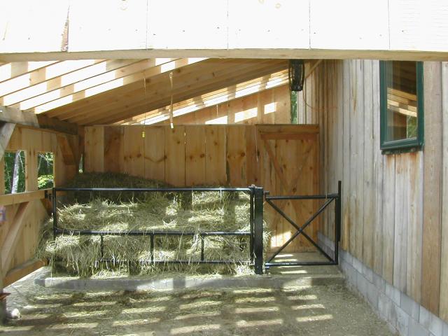 4090_inside_the_barn.jpg