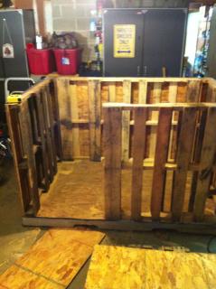 $10 Goat shelter | BackYardHerds.com