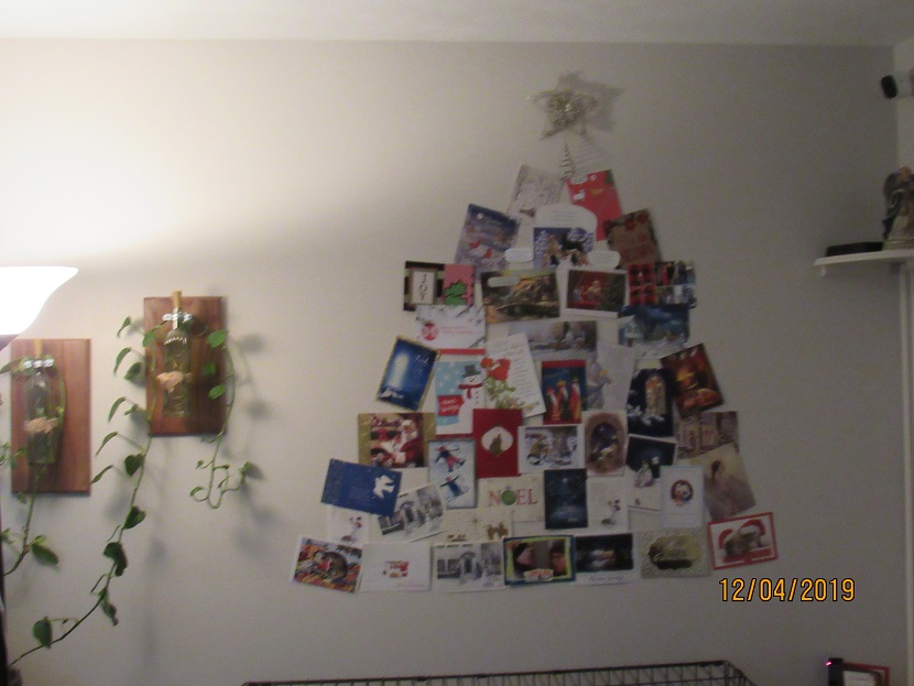 Card Christmas Tree Dec 2019.JPG