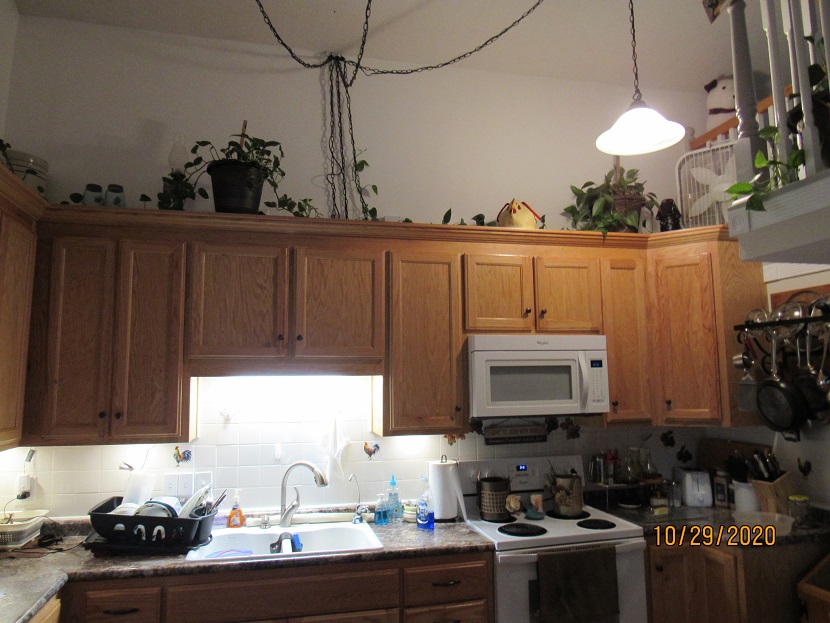 Kitchen 29 Oct 2020.JPG