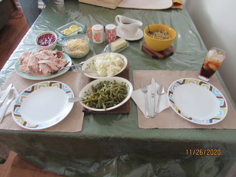 Thanksgiving Dinner 2020.JPG